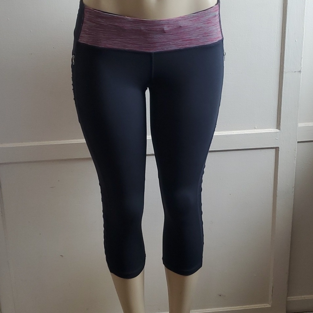 Lululemon  Crop Leggings Size 6